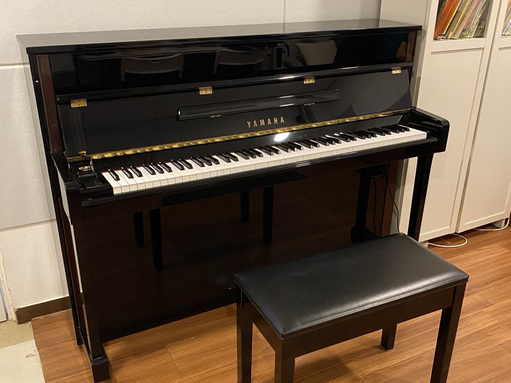 Diamond Hill Upright Y1 1